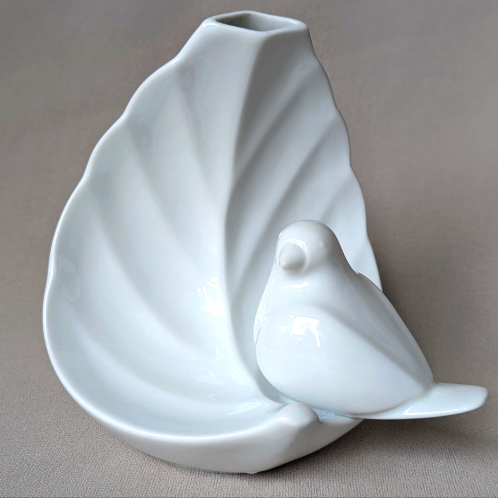 Vintage Lorenz Hutschenreuther White Bird on a Leaf  Porcelain Bud Vase Bavaria
